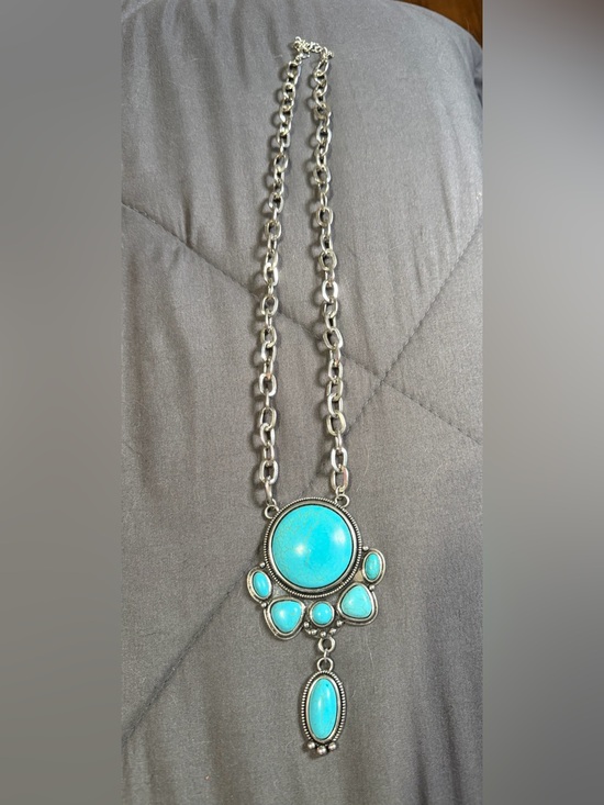 Jewelry - Turquoise Statement Pendant Necklace - Silver Tone